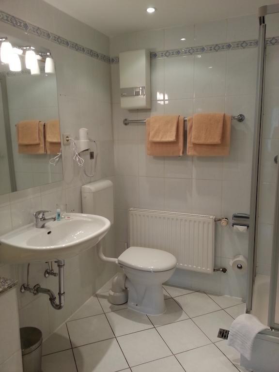 Apartmenthaus Sonnen Düsseldorf Exteriör bild